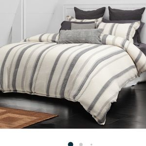 Qehome Everett duvet cover and shams - KING